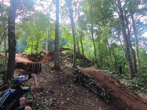 King from X biking jump drop 6 feet drops easily. Chiangmai DH