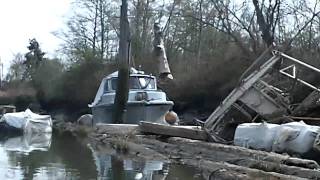 preview picture of video 'Kayaking the Boat Graveyard, Steamboat Slough, Everett WA'