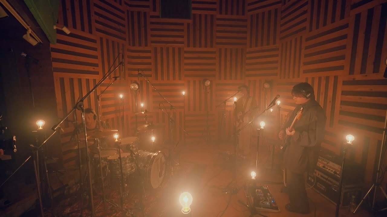 KALMA - 年上の、お前 (FRIDAY NIGHT STUDIO LIVE  at TUPPENCE STUDIO)