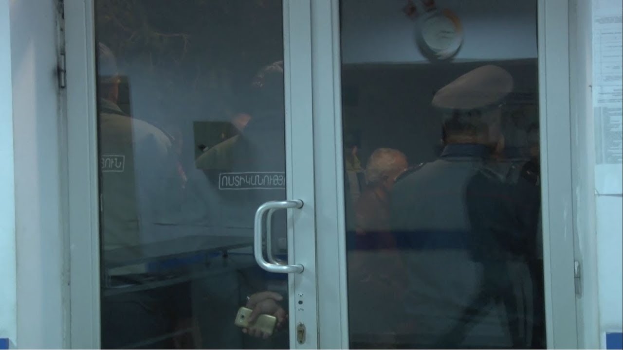 Ծեծկռտուք և դանակահարություն Արմավիրում