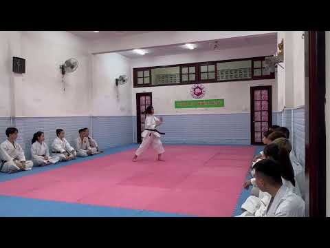 Girl Performs a Stunning Karate Kata | MonKata