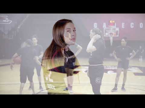 Woman Up! – Elysa Wesolek