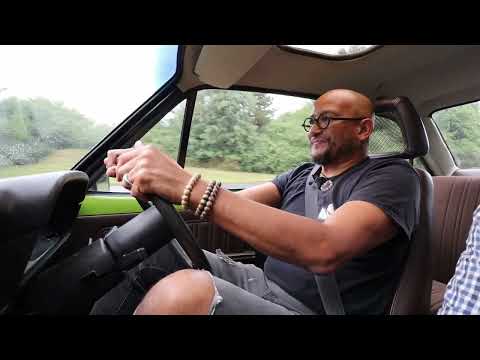 Fuzz and Elliott go for a drive in the 1980 Ford Escort RS2000!