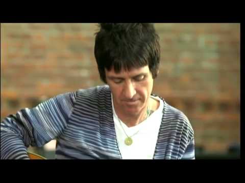 Johnny Marr plays tribute to guitar hero Bert Jansch - 2015