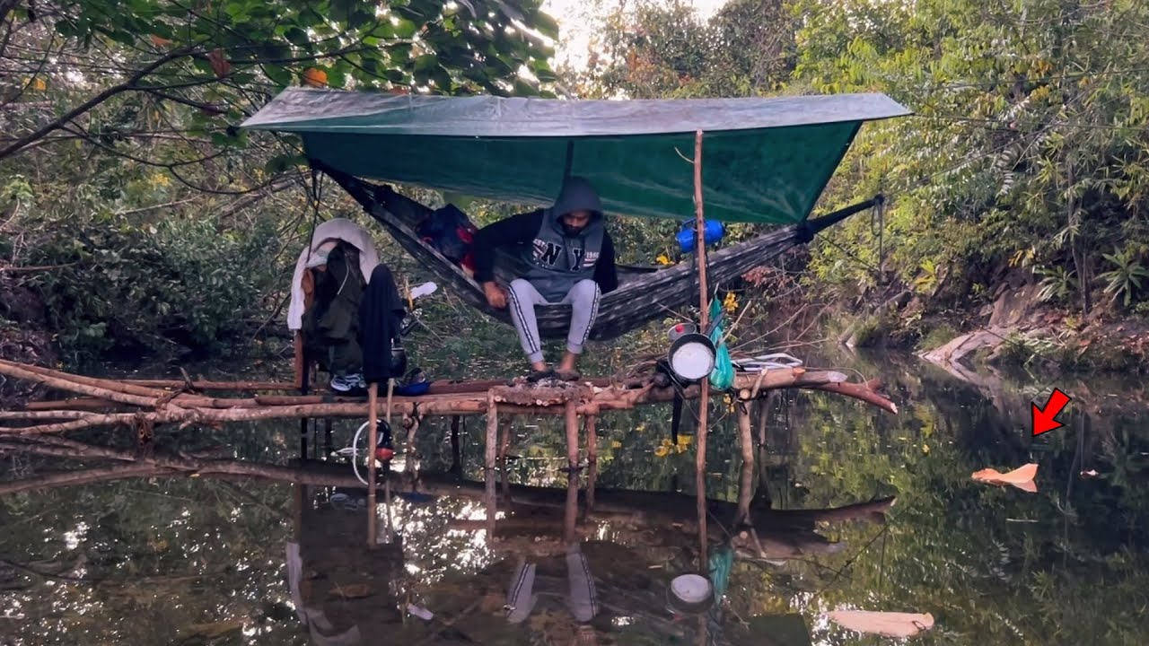 Fiz um ACAMPAMENTO ISOLADO sobre as ÁGUAS teve PEIXE no molho muita atividade ANIMAL e ADRENALINA🏕️🔥