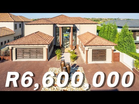 Take a Look Inside R6.6M TIMELESS FAMILY HOME in Blue Valley Golf Estate