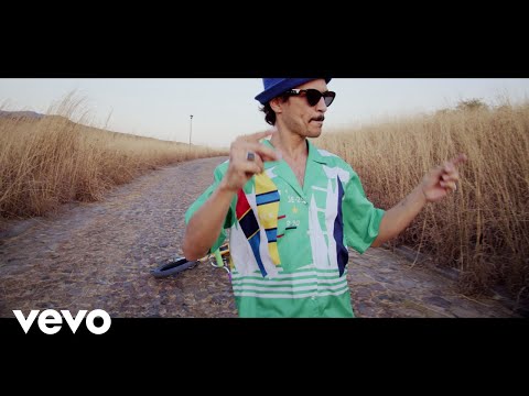 Caloncho - Somos Instantes (Video Oficial)