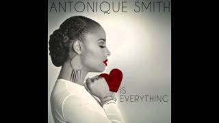 Antonique Smith 
