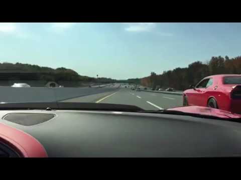 Dodge Challenger Hellcat vs Corvette Z06