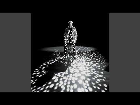 download lagu mp3 mp4 Kelley Stoltz Que Aura, download lagu Kelley Stoltz Que Aura gratis, unduh video klip Kelley Stoltz Que Aura