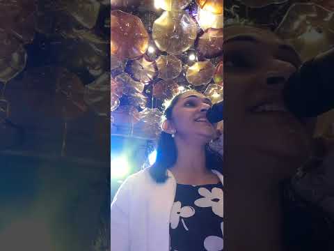 සමනළ රෑනක් සේ....