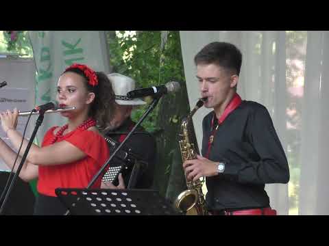 Cudawianki - Pedro i kury; Siennica Różana