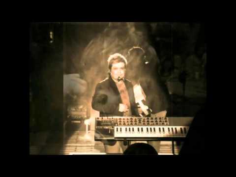 LUIS LOUIE PADILLA ALGUIEN TE VA HACER LLORAR  (  MAQUETA )