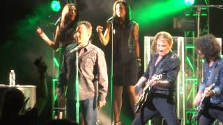 Toute la musique que j&#39;aime - - Johnny Hallyday &amp; Jean Reno - 06/05/14 - Beacon Theatre