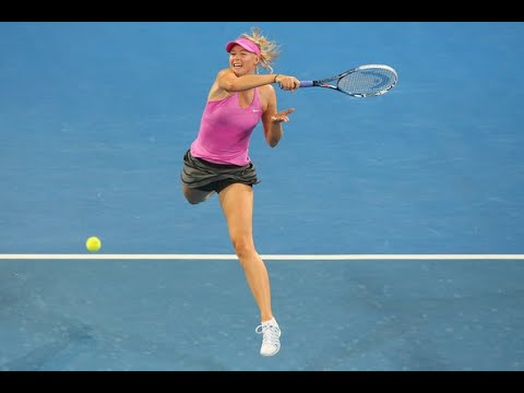 A bad call from line judge destroys a great rally between Serena and Sharapova Brisbane 2014
