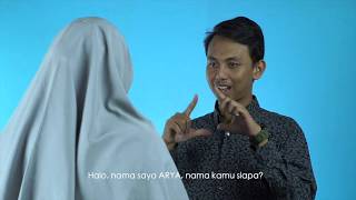 Download lagu Percakapan dasar tentang perkenalan dengan bahasa Isyarat || Rungu Talk mp3