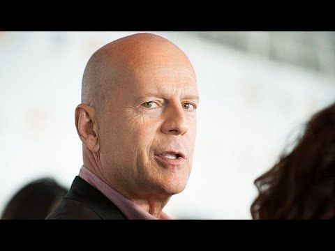 النجم الأمريكي بروس ويليس مصاب بنوع خطير مستعص من الخرف وحالته تسوء كثيرا