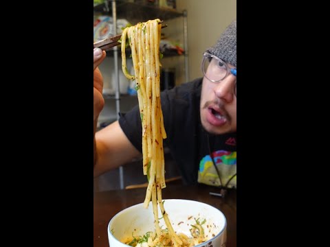 Chili Oil Udon Noodles