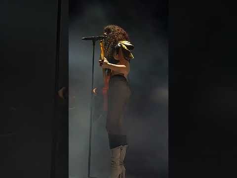 Y Deshacer - Marilina Bertoldi ft. Lula Bertoldi (Luna Park)