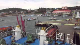 preview picture of video 'Caticlan Port operations'