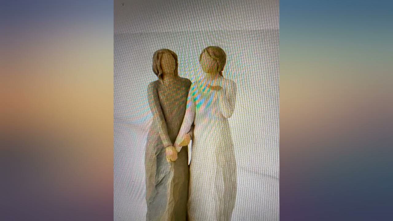 Willow Tree My Sister, My Friend, Sculpted Hand-Painted Figure review