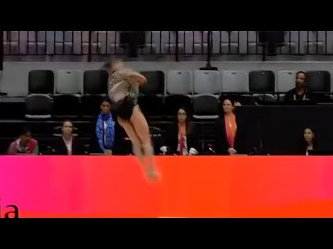 Kaylia Nemour attempts the Double twisting Yurchenko Vault - Qual- World Championships 2025