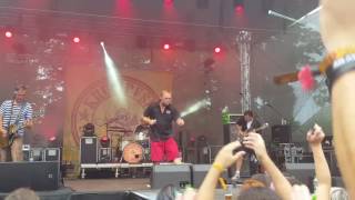 Krucipusk - Láska je kurva (live the legends rockfest Hořice) 22.7. 2017 Krucipusk - Láska je kurva (live the legends rockfest Hořice) 22.7. 2017