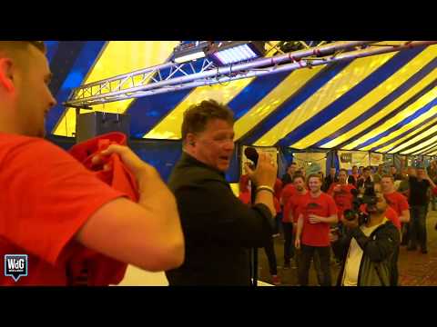 Kampioensfeest MMC Weert 3 met Hansie Hansie en Wolter Kroes