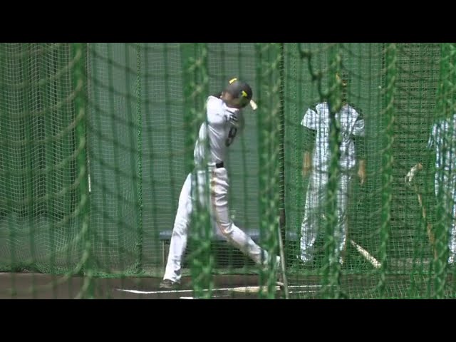 【ホークス春季キャンプ】ホークス・柳田 室内でバッティング練習 2020/2/15