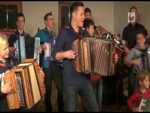 Orkester Nejca Kastelica - Zvesta ljubica