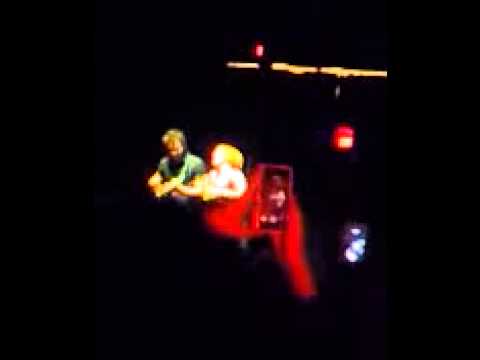 Interlude Im Not Angry Anymore - Paramore