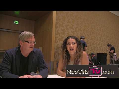 Mark McKinney & Nichole Bloom talk Superstore