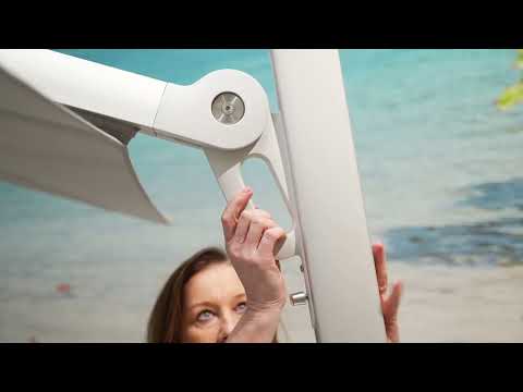 Because of its unique shape, the Spectra offers an endless variety of positions. This stunning umbrella combines the beauty of the flat design with the functionality of the fan system. Thanks to this system, the umbrella closes horizontally instead of vertically. A unique and contemporary concept.