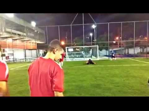 Victor defende cobrança de shoot out!!!!