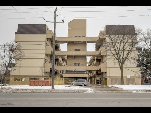 #709- 665 Kennedy Rd. Scarborough