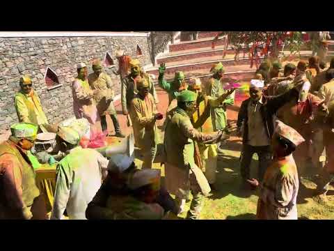 नैनीताल में भव्य होली रंग जुलूस, एक कुंतल रंग से सराबोर हुई सरोवर नगरी video thumbnail