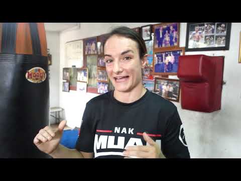 Sylvie's Technique Vlog - The Dieselnoi Knee, Kneeing with Top of the Shin