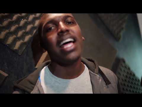 Kairós & Zéki Feat. Menor RB - Gata Preta [Web-Clipe Oficial] Prod. DJ Rhuivo.