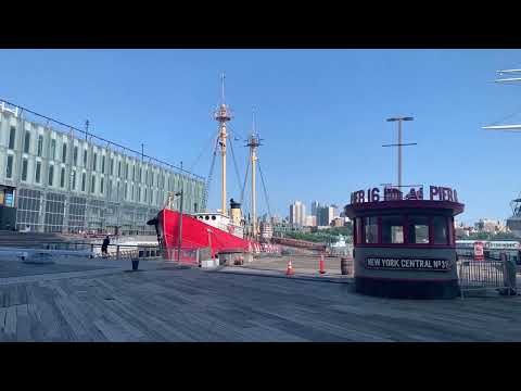 South Street Seaport - New York City history with Romancing Manhattan Tours