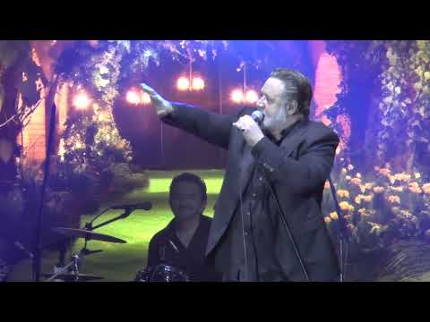 Concert of Russell Crowe - Indoor Garden Party band in Karlovy Vary film festival (30.6.2023)