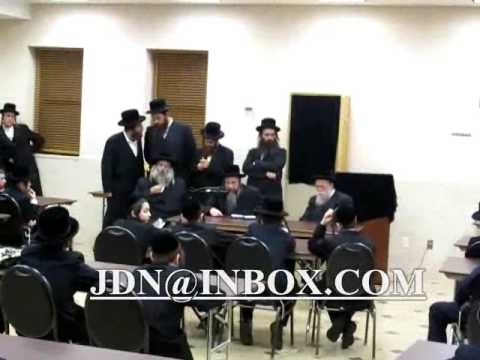 Rachmastrivka Rebbe visiting Meor Hatorah yeshiva in BP