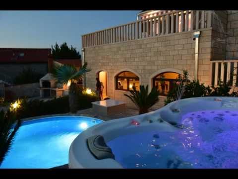Apartments Villa Beau Rivage - Splitska - Croatia