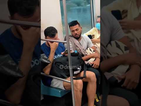 Pegadinha Bebê Falso no metrô