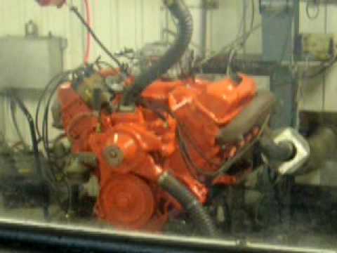Stock 440 with exhaust manifolds on dyno