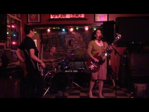 Suzi Homewreker at the Skylark Lounge Dec 4, 2015