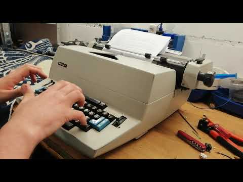 FACIT 1820 typewriter Schreibmaschine