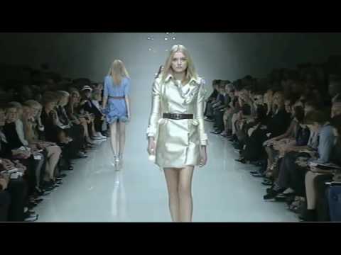 BURBERRY PRORSUM SPRING/SUMMER 2010 WOMEN / LIVE FROM LONDON FASHION WEEK: / PART #2/2