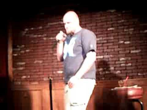 Thom Robertson laffs open mic night 7-3-08