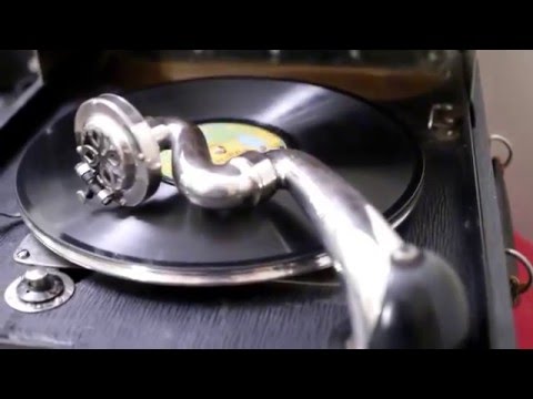 1927 Columbia Viva Tonal 160 (first test play after exchanging cases)