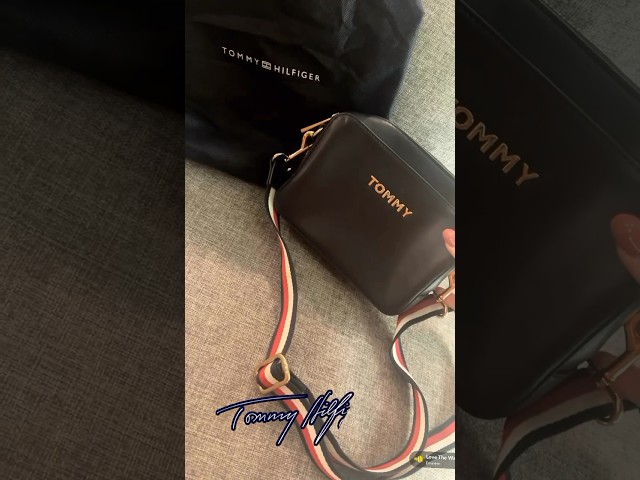 Vídeo relacionado con Tommy Jeans TJW CAMERA BAG AW0AW15029, Bolsos Cruzados Mujer, Blanco (White), OS